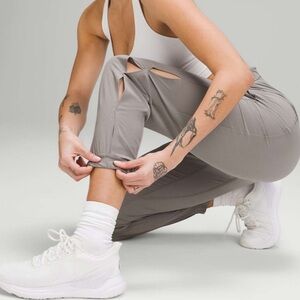 Women Lululemon Gray Adapted State High-Rise *Airflow Jogger Full Length Size 2